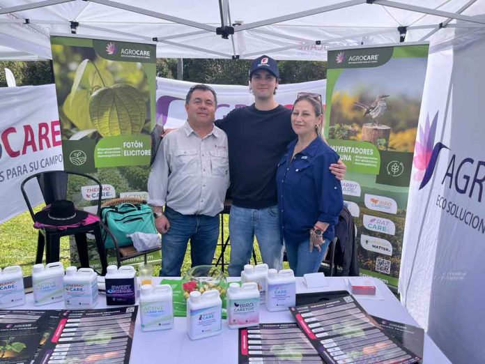 Reportaje | La frutilla que aprende a defenderse: Terra Austral inicia operaciones en Chile con la Metodología de la Agricultura Regenerativa de Terragénesis Reportaje | La frutilla que aprende a defenderse: Terra Austral inicia operaciones en Chile con la Metodología de la Agricultura Regenerativa de Terragénesis
