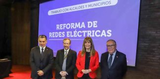 Gobierno refuerza trabajo con municipios para prevenir incendios forestales y avanzar en modernización de redes eléctricas Gobierno refuerza trabajo con municipios para prevenir incendios forestales y avanzar en modernización de redes eléctricas