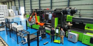 KDPack invierte en Paine más de $ 8.000 millones en la máquina inyectora de plástico más grande de Chile para producir contenedores para fruta