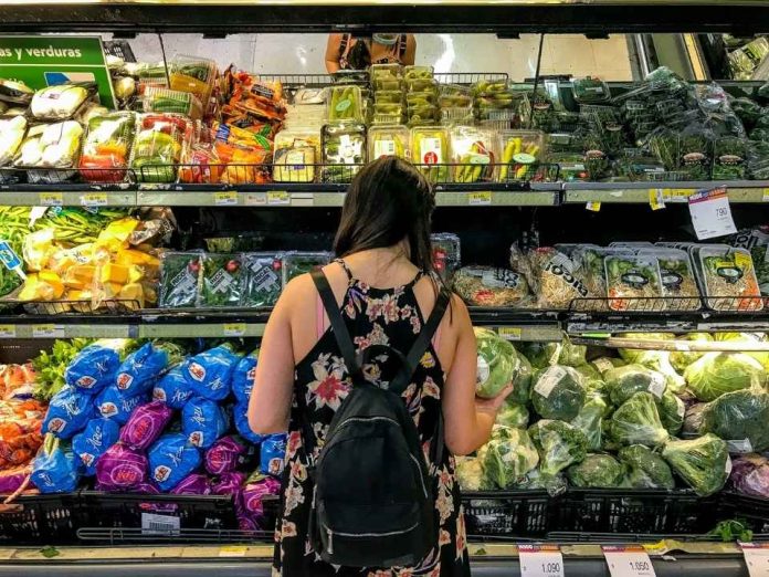Los precios mundiales de los alimentos alcanzaron en agosto su nivel más alto en casi cuatro años. Los precios mundiales de los alimentos alcanzaron en agosto su nivel más alto en casi cuatro años.