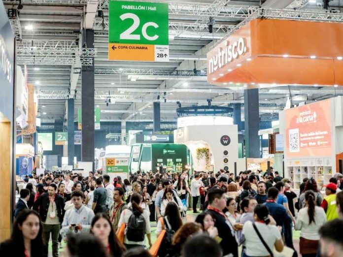 CREAS presenta sus capacidades en multitudinaria versión de Espacio Food & Service CREAS presenta sus capacidades en multitudinaria versión de Espacio Food & Service