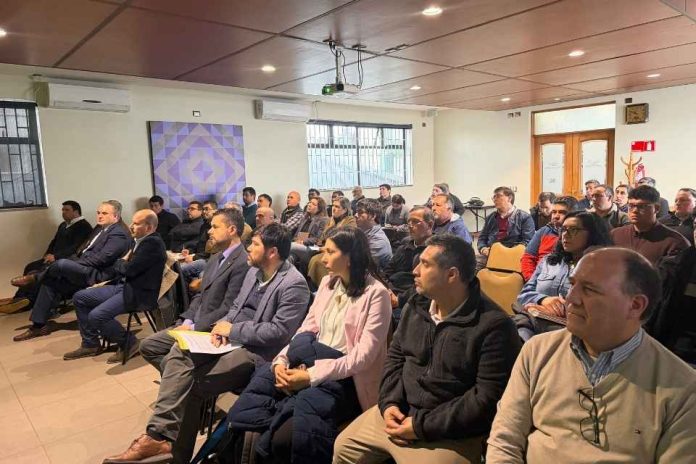 Empresas forestales se preparan para nuevas exigencias de trazabilidad y guías de despacho que regirán desde noviembre Empresas forestales se preparan para nuevas exigencias de trazabilidad y guías de despacho que regirán desde noviembre