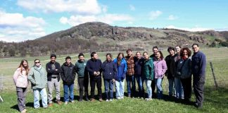 Estudiantes de Virginia Tech conocieron en terreno la investigación de INIA Tamel Aike para la ganadería de Aysén Estudiantes de Virginia Tech conocieron en terreno la investigación de INIA Tamel Aike para la ganadería de Aysén