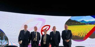 Frutas de Chile junto a otros gremios del agro analiza hoja de ruta al 2040: diversificación de mercados, estándares de calidad y certezas para competir Frutas de Chile junto a otros gremios del agro analiza hoja de ruta al 2040: diversificación de mercados, estándares de calidad y certezas para competir