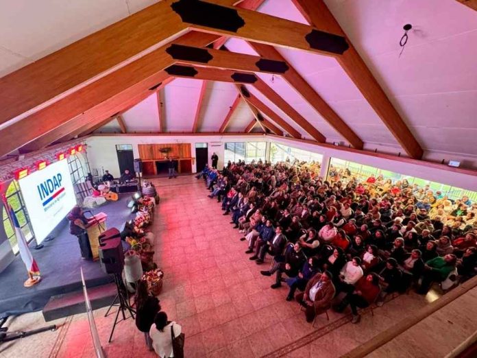 INDAP reafirma en el Maule su compromiso con el fortalecimiento productivo de las mujeres rurales INDAP reafirma en el Maule su compromiso con el fortalecimiento productivo de las mujeres rurales