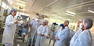 Seremi de Agricultura y dirigentes campesinos exploran tecnologías del CeTA en Coronel para avanzar en innovación alimentaria desde el Biobío Seremi de Agricultura y dirigentes campesinos exploran tecnologías del CeTA en Coronel para avanzar en innovación alimentaria desde el Biobío