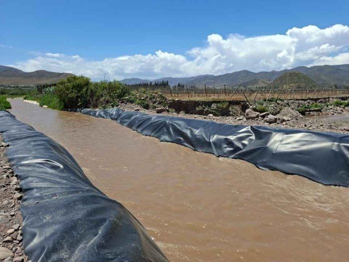 Subsecretario de Agricultura encabeza inicio de obras de un centro tecnológico para desarrollar soluciones productivas en ecosistemas áridos Subsecretario de Agricultura encabeza inicio de obras de un centro tecnológico para desarrollar soluciones productivas en ecosistemas áridos