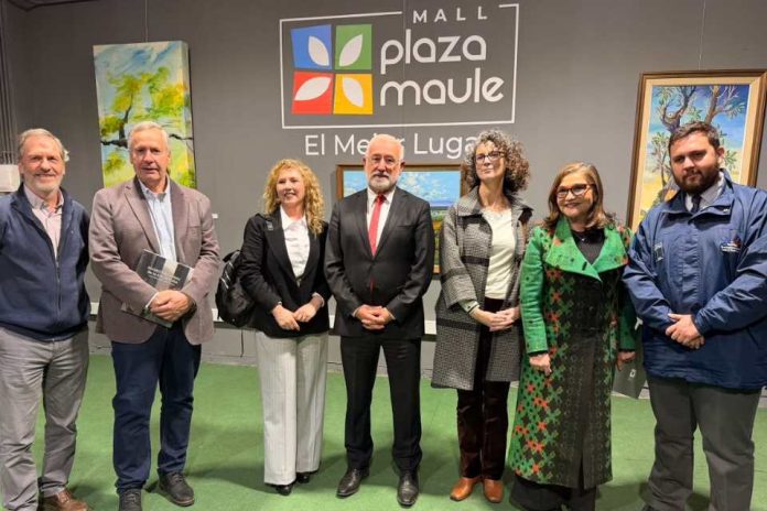 UTalca inaugura exposición que rinde homenaje a la cultura del vino y el paisaje agrícola UTalca inaugura exposición que rinde homenaje a la cultura del vino y el paisaje agrícola