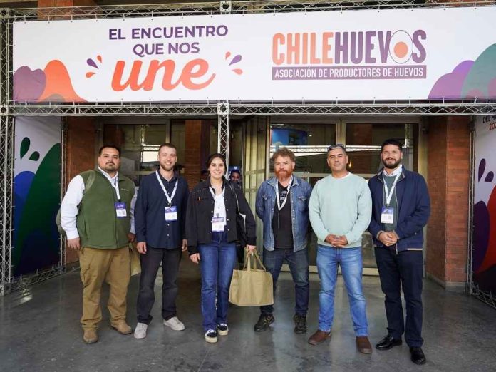 Usuarios de INDAP acceden a nuevas tecnologías y experiencias en histórico encuentro de la industria nacional del huevo Usuarios de INDAP acceden a nuevas tecnologías y experiencias en histórico encuentro de la industria nacional del huevo